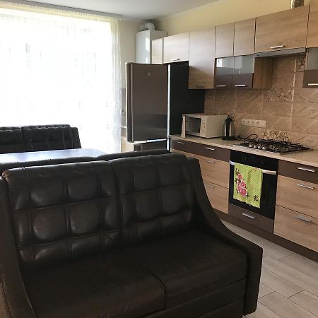 Gostynnyi Dvir Cottage Ternopil Eksteriør bilde