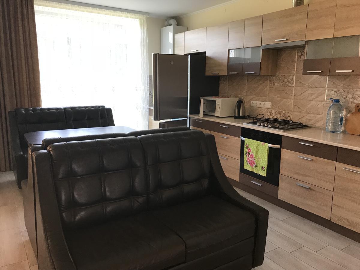 Gostynnyi Dvir Cottage Ternopil Eksteriør bilde